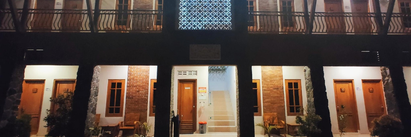 Lumintu Guest House Syariah, 帕朗特里蒂斯 — 照片 1