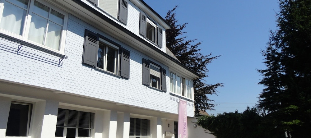 Blackforest Sport & Bike Appartementhaus, Кирхцартен — фото 1