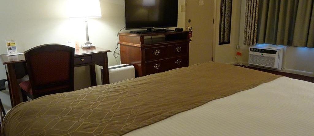 Bird in Hand Family Inn, Smoketown — photo 1
