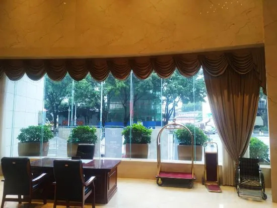 Yingjiang Triumph Hotel, 德宏 — 照片 1