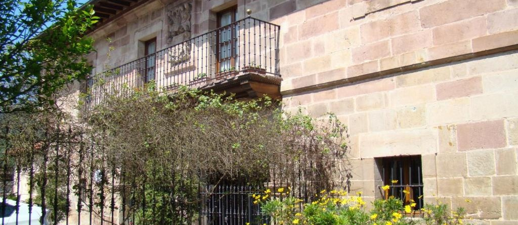 Casona De La Salceda, 瓦尔达利加 — 照片 1
