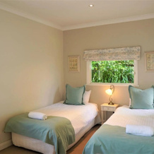 Robin Hill Manor - rambling retreat & tennis court, 莫斯谷 — 照片 5