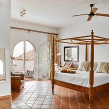 B bou Hotel Cortijo Bravo, 贝莱斯-马拉加 — 照片 3