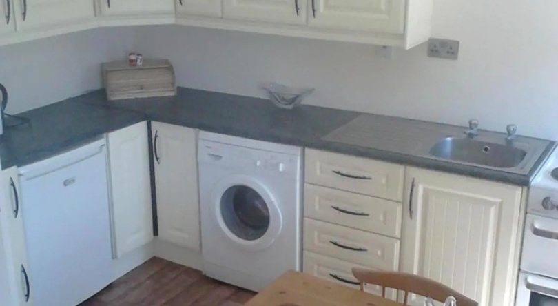 Swinford Bridge Street Apartment, Swinford — photo 1