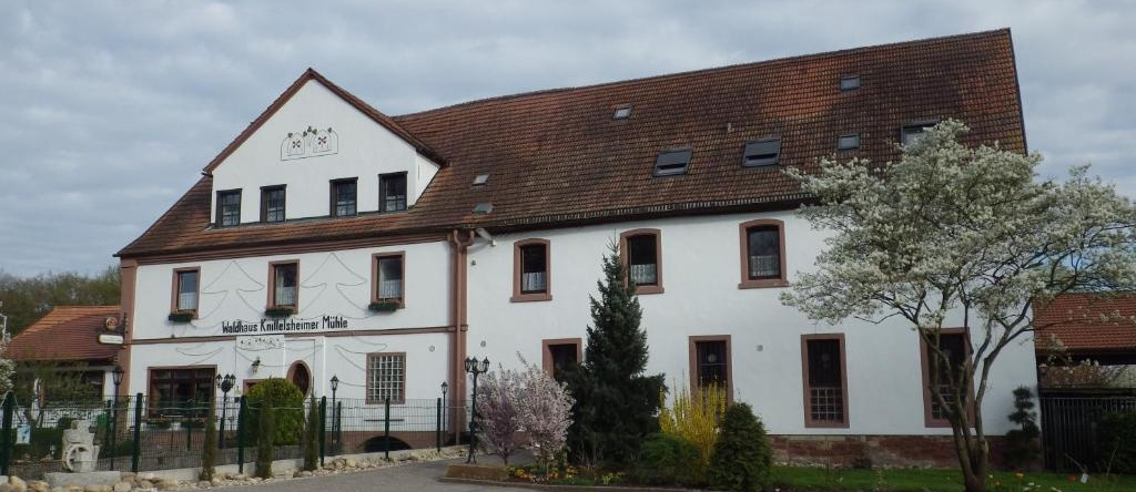Waldhaus Knittelsheimer Mühle, 克尼特尔斯海姆 — 照片 1