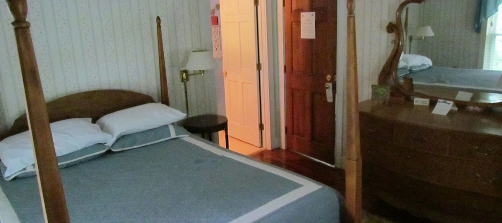 Saisons Inn, Ellicottville — photo 1