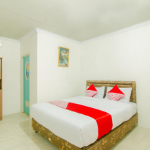 Hotel O Ratu Pantai, 佩拉布汉拉图 — 照片 2