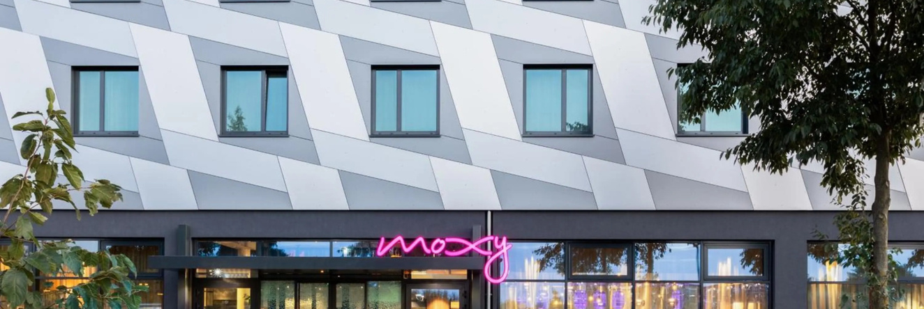 Moxy Berlin Airport, Шёнефельд — фото 1