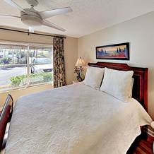 Bahia del Mar Condo Unit 128 2 Bedrooms 2 Bathrooms Condo, St. Petersburg — photo 5