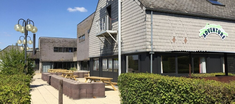 Functional Group Home With a Dishwasher in the Ourthe Valley, 奥顿 — 照片 1