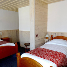 Logis Hôtel les Sapins, Longevilles-Mont-d'Or — photo 4
