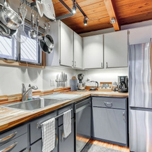 Inviting Mt Hood Cabin w/ Porch: 1 Mi to Skibowl!, 政府营地 — 照片 4