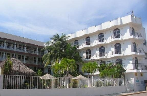 Hotel y Suites Bugambilias, Rincon de Guayabitos — photo 1