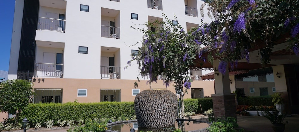 Sirimathani Hotel, 莱 — 照片 1