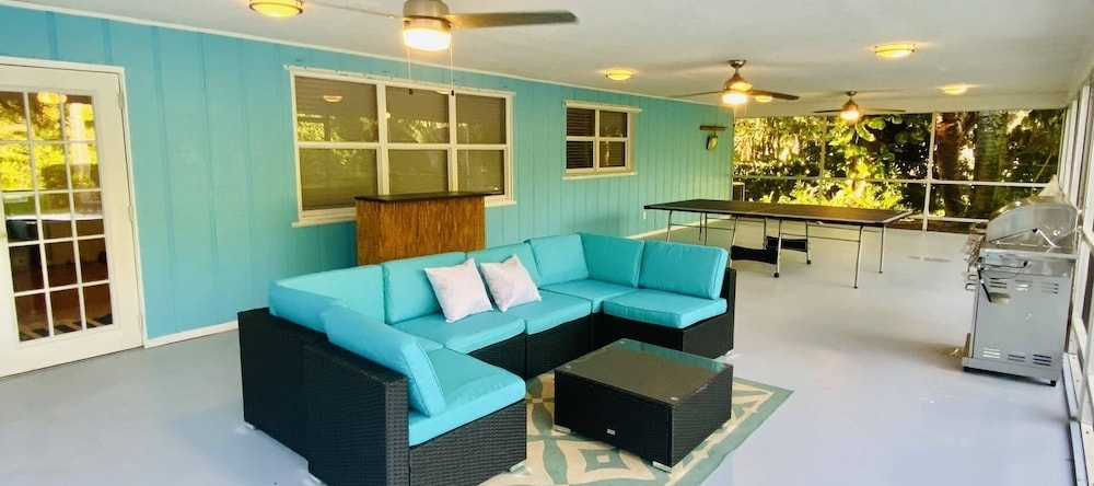 Poolside Retreat Boynton Beach, Boynton Beach — photo 1