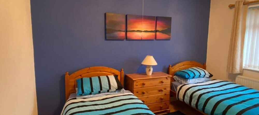 Quiet Secluded two Bedroom Bungalow With Parking, 桑顿-克利夫利斯 — 照片 1