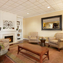 Country Inn Suites, Fredericksburg S, 腓特烈斯贝 — 照片 2