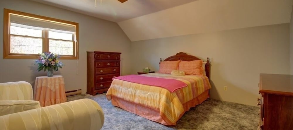 Dreamland II Bed and Breakfast, Northern Bruce Peninsula — photo 1