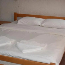Hotel Sirmium, 斯雷姆斯卡米特罗维察 — 照片 2