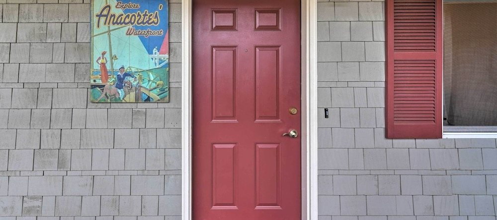 Anacortes Condo - Walk to Town, Marina, + Bay!, Anacortes — photo 1
