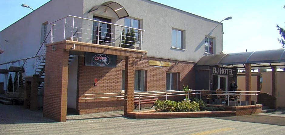 Rj Hotel, Пабианис — фото 1