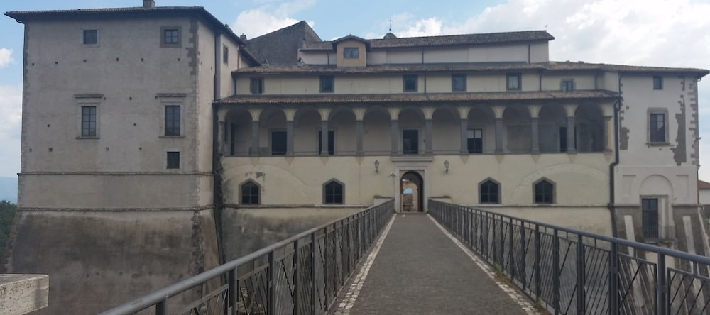 Tourist's House Parco degli Elcini, 真扎诺-迪罗马 — 照片 1