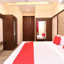 Hotel Jeevak by OYO Rooms, 萨希布扎达阿吉特辛格纳加尔 — 照片 4