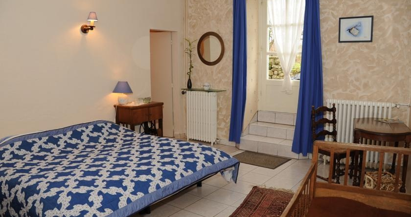 L'Auberge La Source de Peyssou, Saint-Avit-Senieur — photo 1