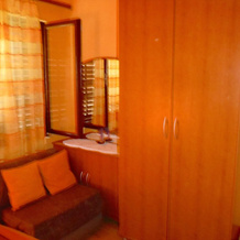 Apartment With one Bedroom in Prvić Luka, With Wonderful sea View, Furnished Terrace and Wifi - 1 m From the Beach, 普尔维奇卢卡 — 照片 2