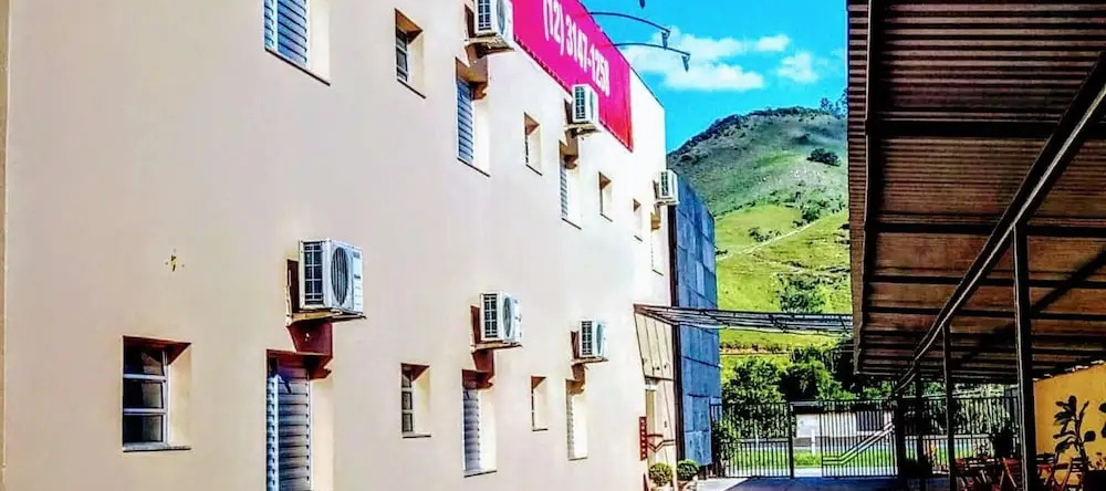 Hotel Graal Inn Queluz, 圣若泽杜巴雷鲁 — 照片 1