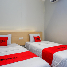 RedDoorz Near Stasiun Batang, 巴塘 — 照片 4