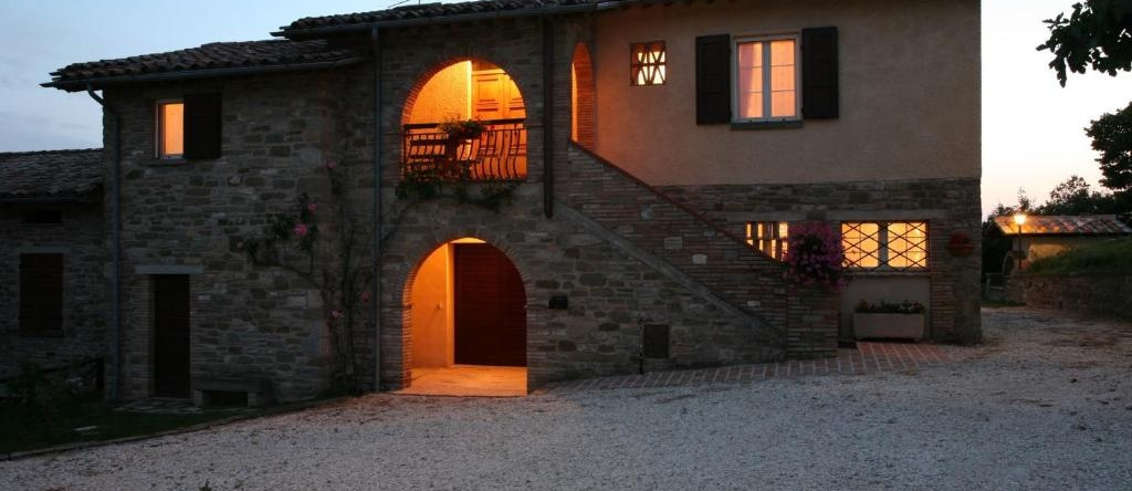 Agriturismo Caiburroni, 彼得拉伦加 — 照片 1
