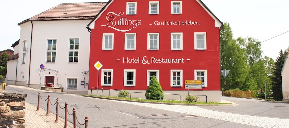 Hotel & Restaurant bei Zwillings, 希尔伯斯多夫 — 照片 1