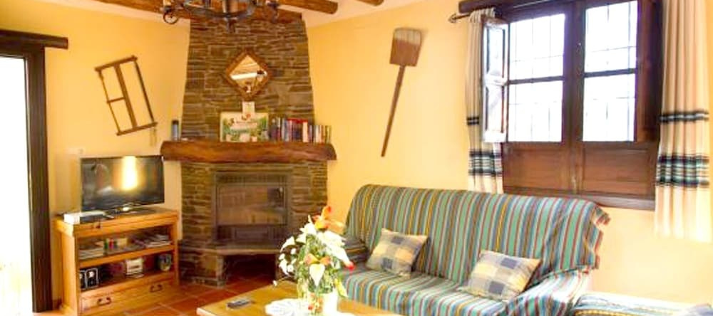 Villa With 3 Bedrooms in Órgiva, With Wonderful Mountain View, Private, 奥尔希瓦 — 照片 1
