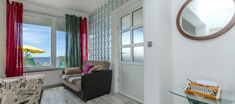 Apartments Villa Laguna, 罗戈兹尼察 — 照片 1