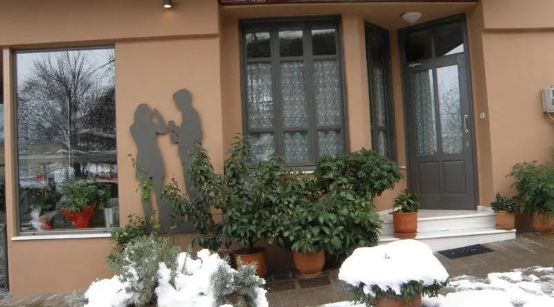 Leonidas Hotel, Амфиклия — фото 1