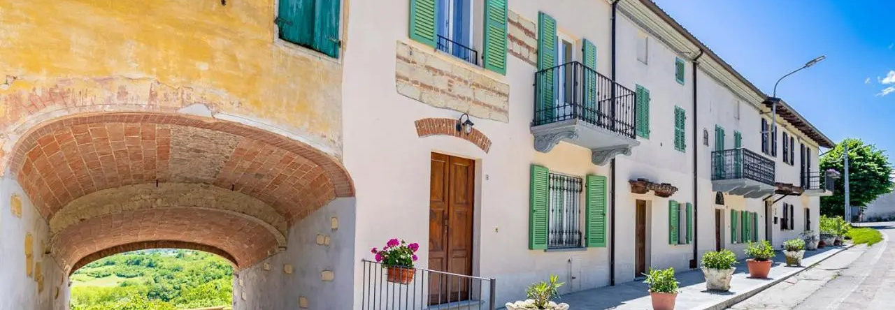 Casa di Nonna Ines 2 - Hideaway in Monferrato Con Vista Sulle Colline E Piscina, 加比亚诺 — 照片 1