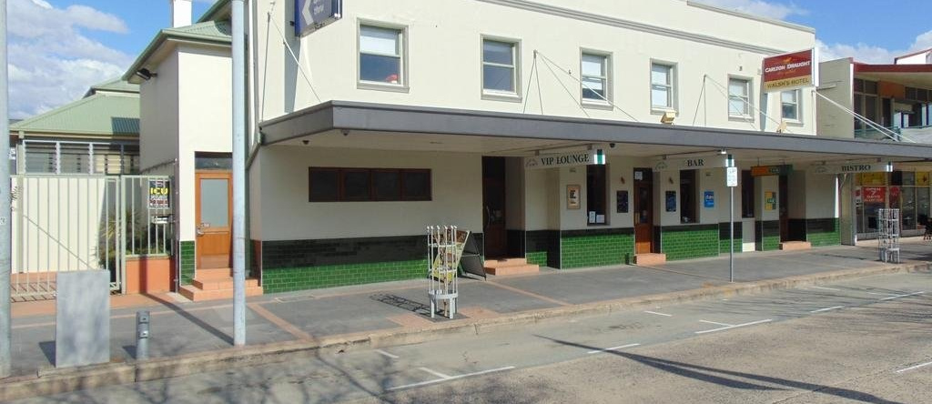 Walshs Hotel, 昆比安 — 照片 1
