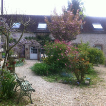 Les 3 roses, Villeneuve-sur-Yonne — photo 4