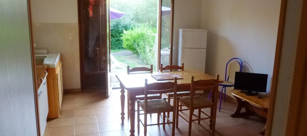 House With one Bedroom in Patrimonio, With Wonderful Mountain View and Enclosed Garden - 3 km From the Beach, 维拉尔科尔马尔 — 照片 1