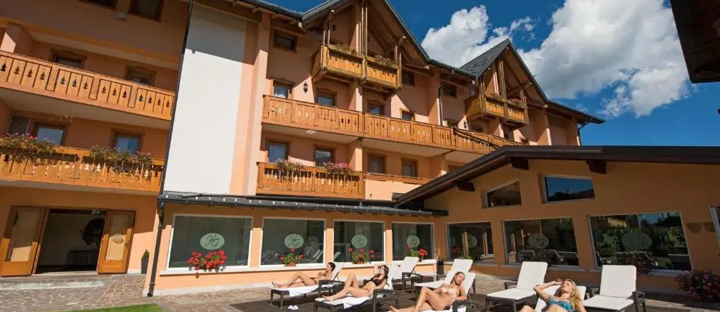 Hotel Gaarten Benessere&Spa by Kleos Group Collection, 加廖 — 照片 1