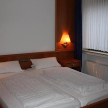 Hotel Gran Turismo, 卡尔滕博恩 — 照片 5