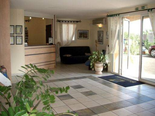Brit Hotel Clermont-lʼHerault, 克莱蒙莱罗 — 照片 1