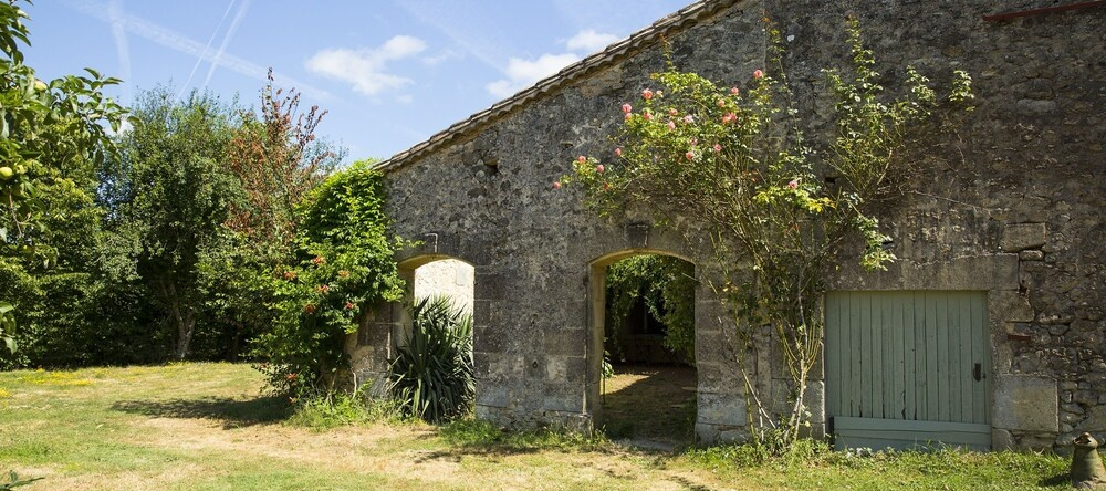 Le Clos Des Abeilles, Рюш — фото 1