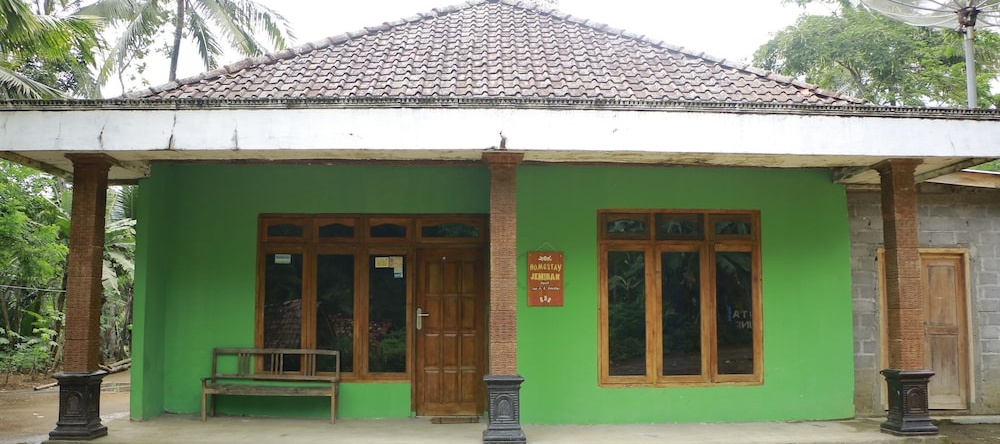 Homestay Jemiran, Харготирто — фото 1