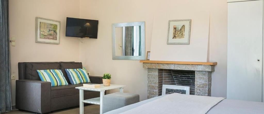 Martini Waterfront Suites, Fiskardo — photo 1