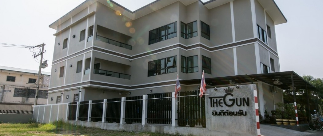 The Gun Hotel, Surin — photo 1