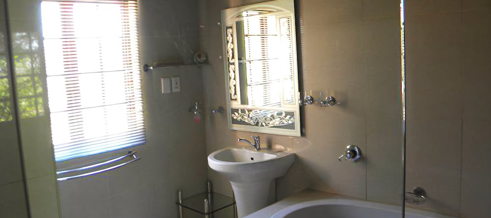 Ruimsig Golf View Manor and Conference Centre, Roodepoort — photo 1