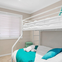 3-bed With Beach Views and Entertainment Area, Denhams Beach — photo 5