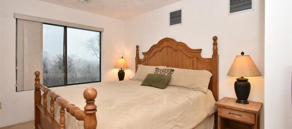 Seven Springs Stoneridge 3 BR Loft Standard Condo, Pet Friendly! by RedAwning, 七泉 — 照片 1